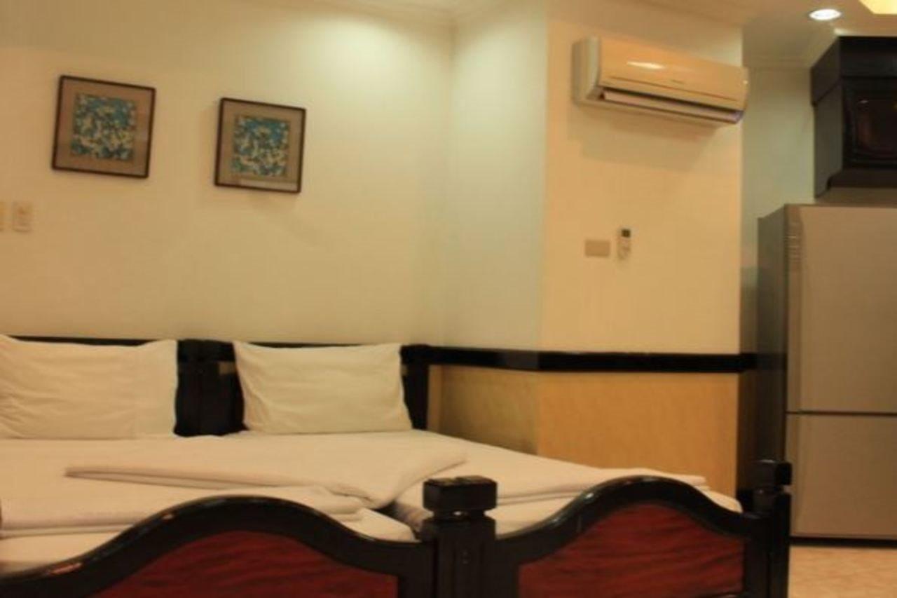Green One Hotel Lapu-Lapu City Exterior photo