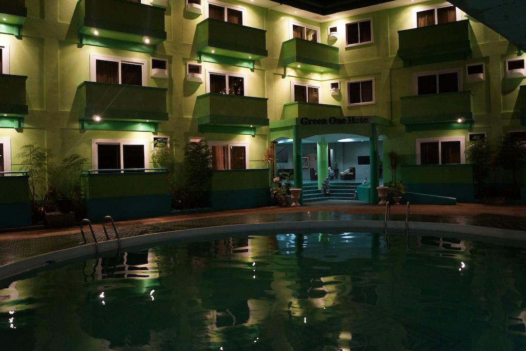 Green One Hotel Lapu-Lapu City Exterior photo