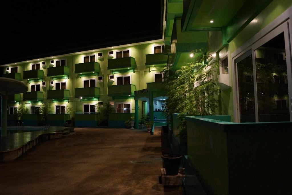 Green One Hotel Lapu-Lapu City Exterior photo
