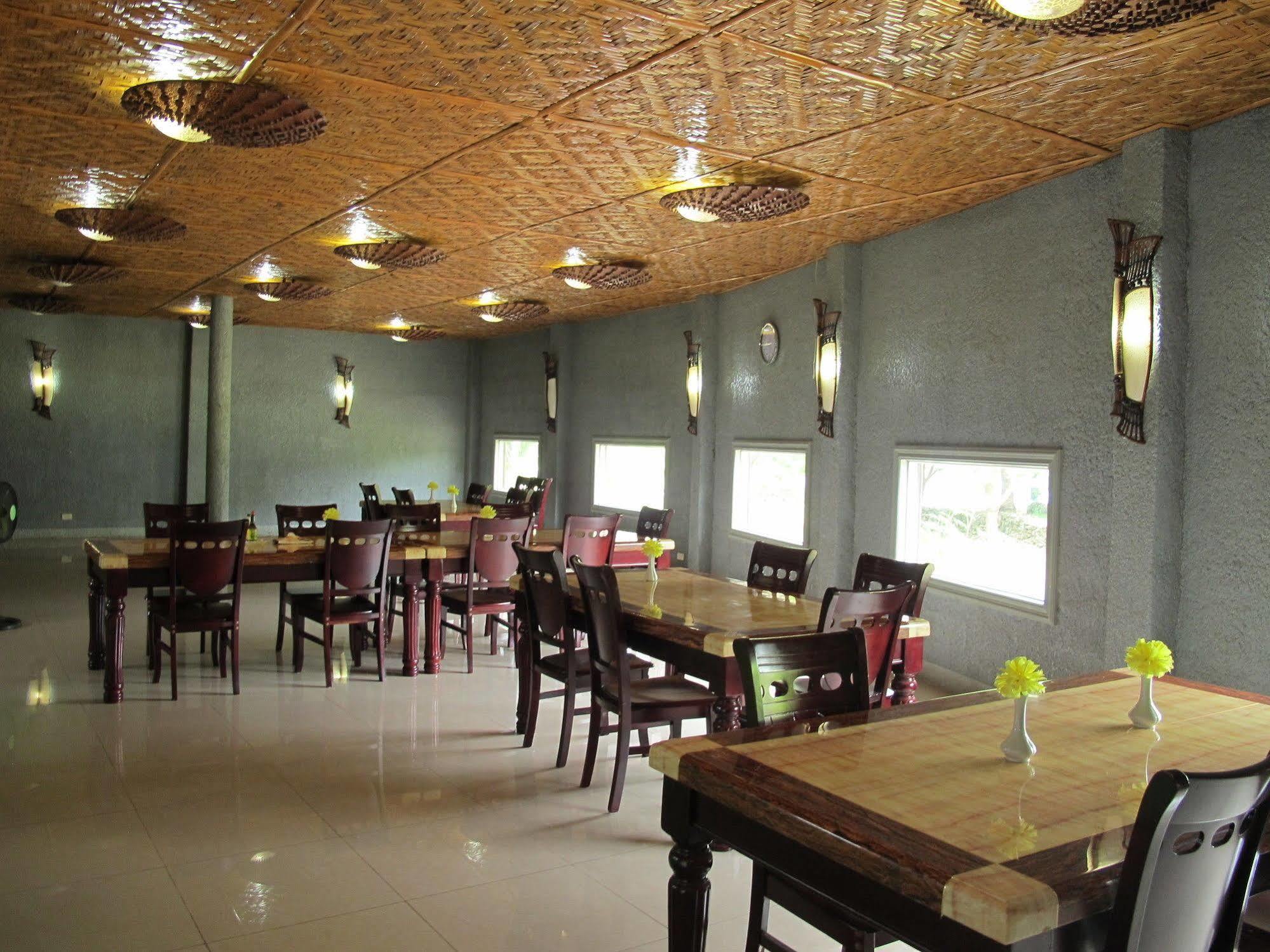 Green One Hotel Lapu-Lapu City Exterior photo