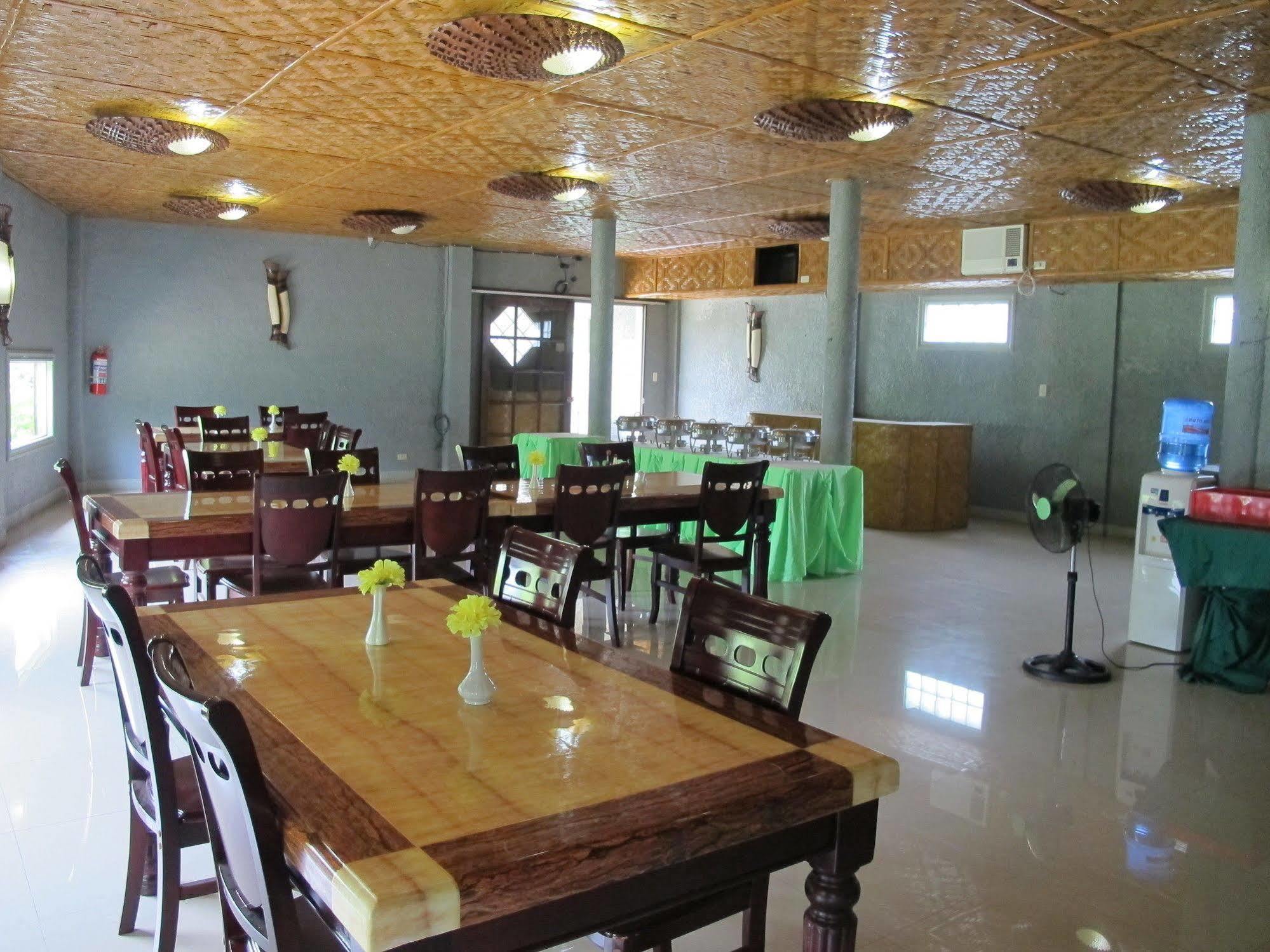 Green One Hotel Lapu-Lapu City Exterior photo